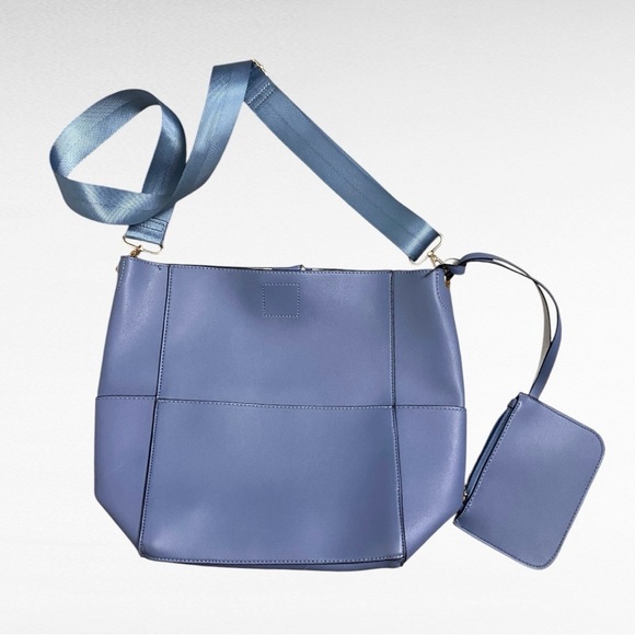MERSI | Demi Blue Vegan Leather Modern Bucket Tote with Detachable Pouch - Picture 4 of 6